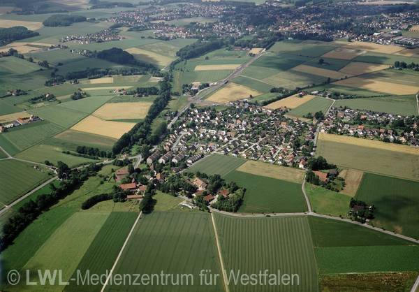 110-160-luftbilder-westfalens-schraegluftbilder_belke_enger.jpg